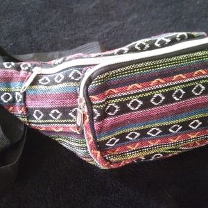UNIQUE FANNY PACK/SHOULDER POUCH